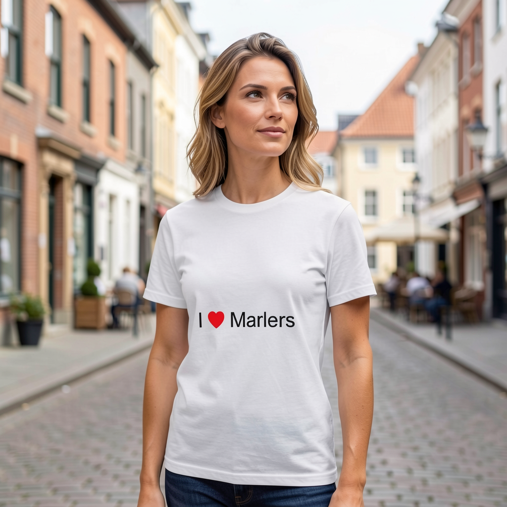 Photo portée du T-shirt I love marlers en décor Marlers