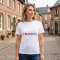Photo portée du T-shirt I love airaines en décor Airaines